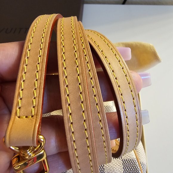 SOLD!!! Do not buy.Louis Vuitton Eva Damier Azur crossbody - Picture 9 of 15